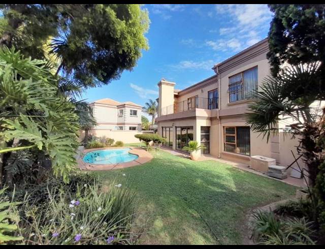 4 BEDROOM HOUSE FOR SALE IN VAN RIEBEECK PARK